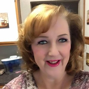 Meet your Posher, Tina